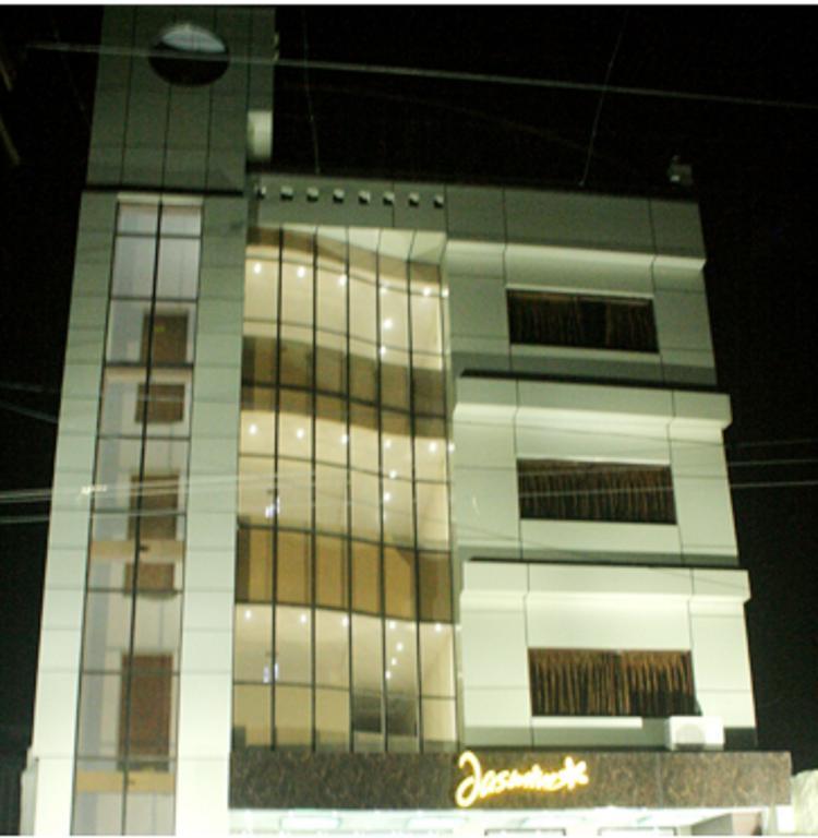 Hotel Jasmine Haridwar Ngoại thất bức ảnh